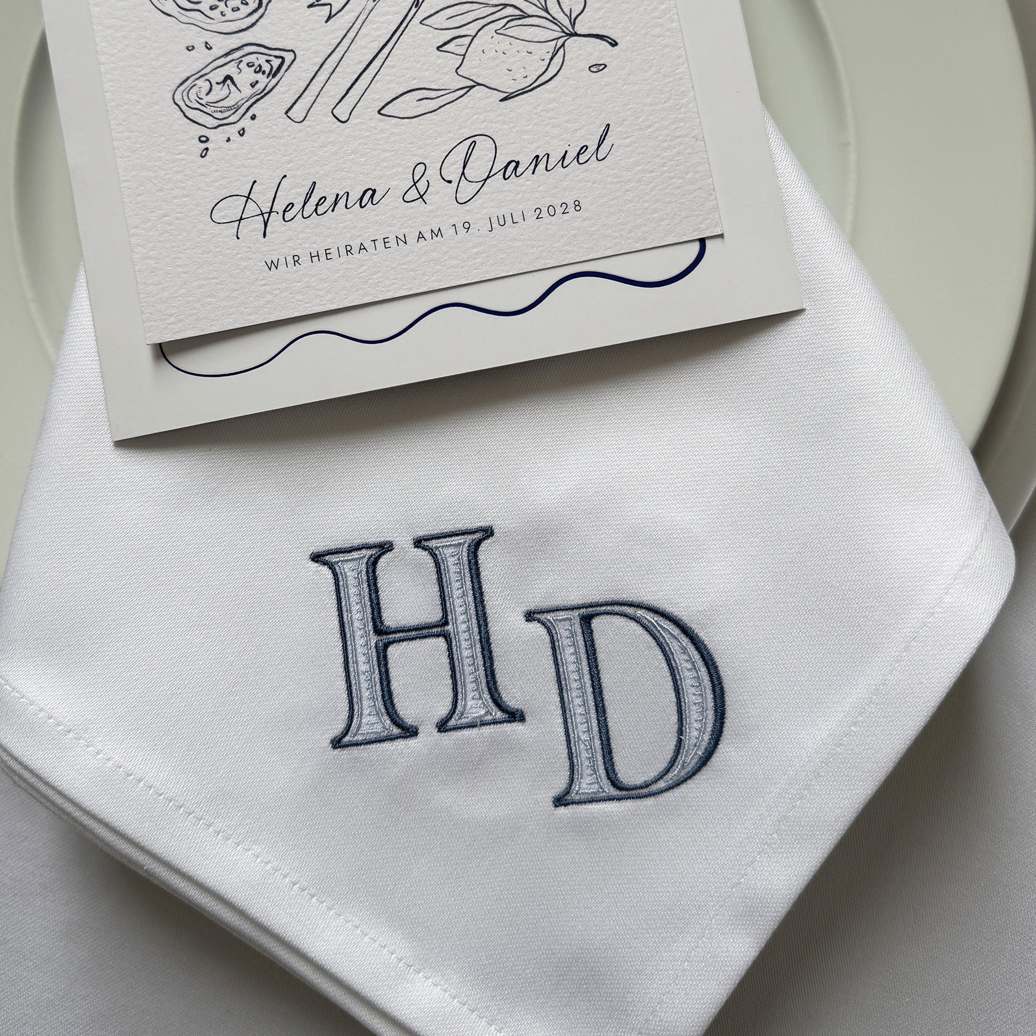 Hochwertige Stoffserviette Event personalisiert mit Initialen