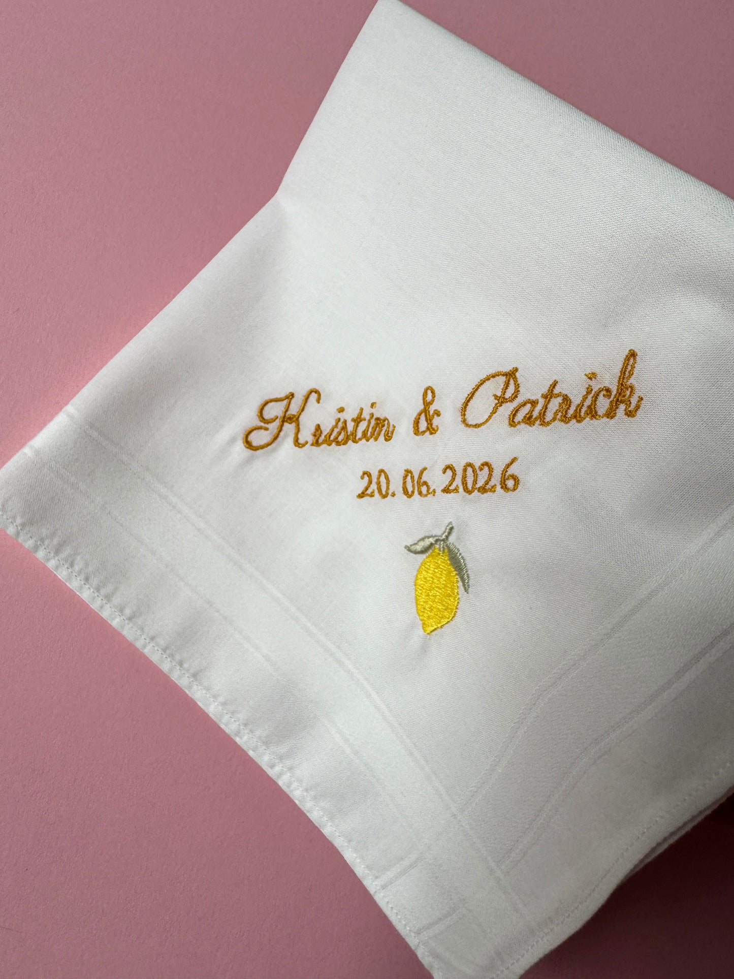 Personalisiertes Taschentuch zur Hochzeit mit Name und Datum