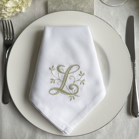 "MAGNOLIA" - bestickte personalisierte Serviette mit Monogramm für Hochzeit & Events