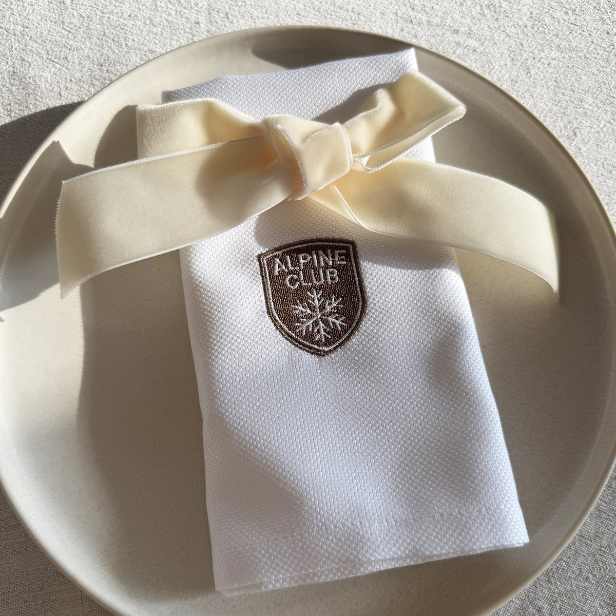 ALPINE CLUB – Besticktes Winter-Serviettenset, 4er-Set Braun