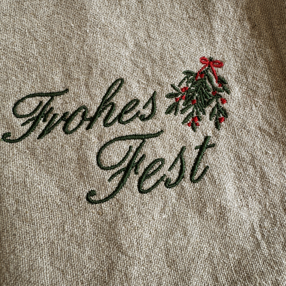 FROHES FEST – Besticktes Leinen-Serviettenset, 4er-Set