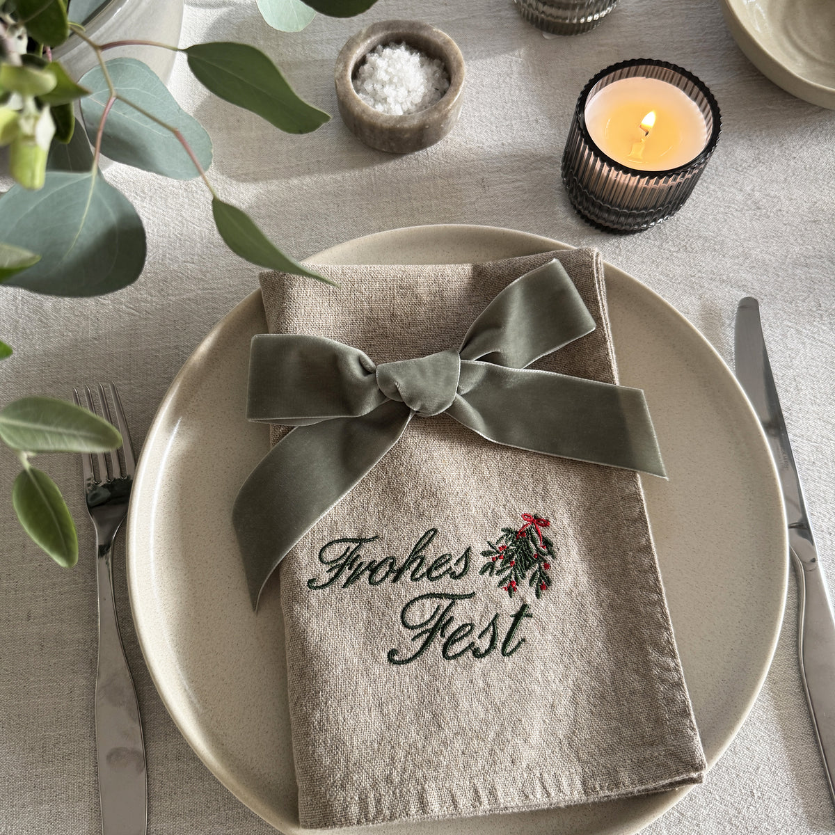 FROHES FEST – Besticktes Leinen-Serviettenset, 4er-Set